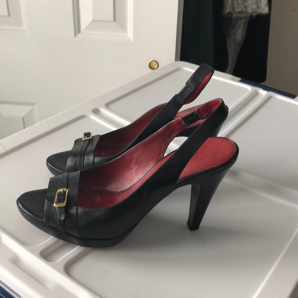 Heels - Picture 2 of 3